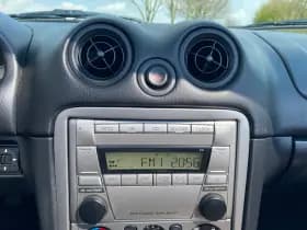 Mazda MX-5 thumbnail 17