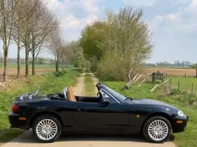 Mazda MX-5 thumbnail 6