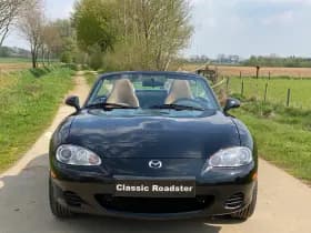 Mazda MX-5 thumbnail 8