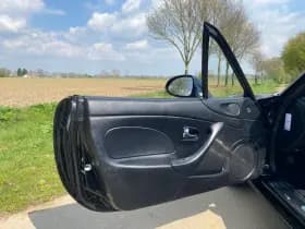 Mazda MX-5 thumbnail 9