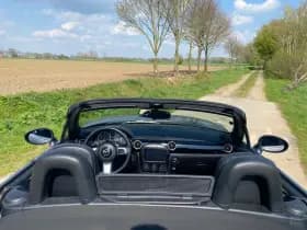 Mazda MX-5 thumbnail 24