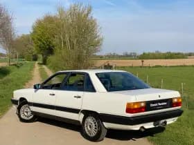 Audi 100 thumbnail 3