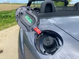 Mazda MX-5 thumbnail 33