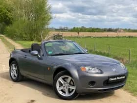 Mazda MX-5 thumbnail 7