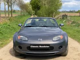 Mazda MX-5 thumbnail 8