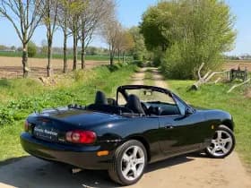 Mazda MX-5 thumbnail 5