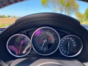 Mazda MX-5 thumbnail 16