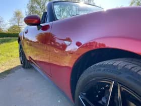 Mazda MX-5 thumbnail 32