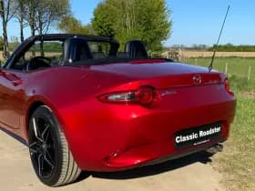 Mazda MX-5 thumbnail 38