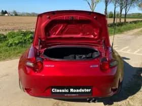 Mazda MX-5 thumbnail 40