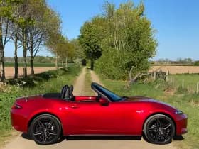 Mazda MX-5 thumbnail 6