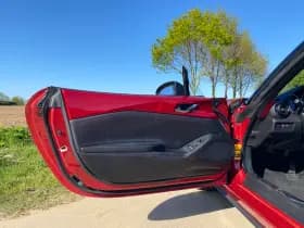 Mazda MX-5 thumbnail 9