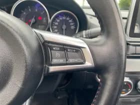 Mazda MX-5 thumbnail 17