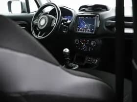 Jeep Renegade thumbnail 11