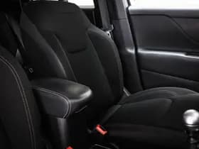 Jeep Renegade thumbnail 8