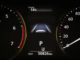 Lexus IS thumbnail 37
