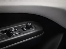 Suzuki Swift thumbnail 24
