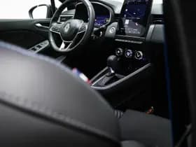 Renault Clio thumbnail 14