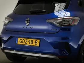 Renault Clio thumbnail 24