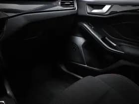 Ford Focus thumbnail 41