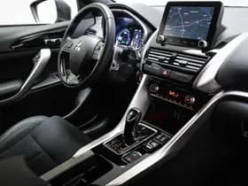 Mitsubishi Eclipse Cross thumbnail 3
