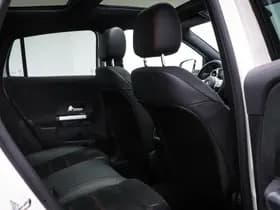Mercedes-Benz GLA thumbnail 12