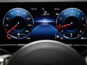 Mercedes-Benz GLA thumbnail 4