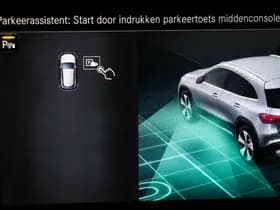 Mercedes-Benz GLA thumbnail 8