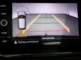 Volkswagen Tiguan thumbnail 8