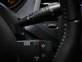 Renault Captur thumbnail 32