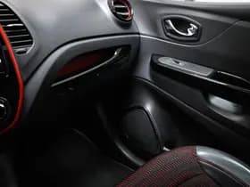 Renault Captur thumbnail 33