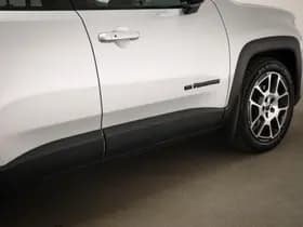 Jeep Renegade thumbnail 23