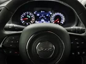 Jeep Renegade thumbnail 33