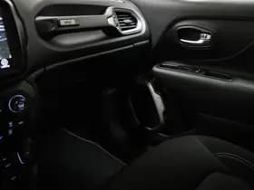 Jeep Renegade thumbnail 34