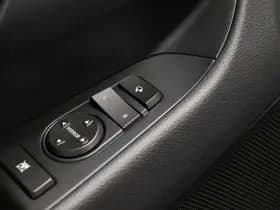 Hyundai i30 thumbnail 25