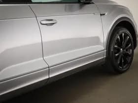 Volkswagen T-Roc thumbnail 23