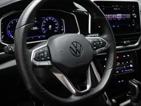 Volkswagen T-Roc thumbnail 30