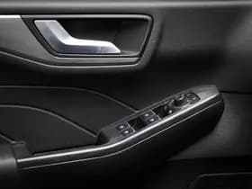 Ford Kuga thumbnail 27