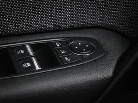 Renault Captur thumbnail 25