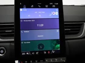 Renault Captur thumbnail 38