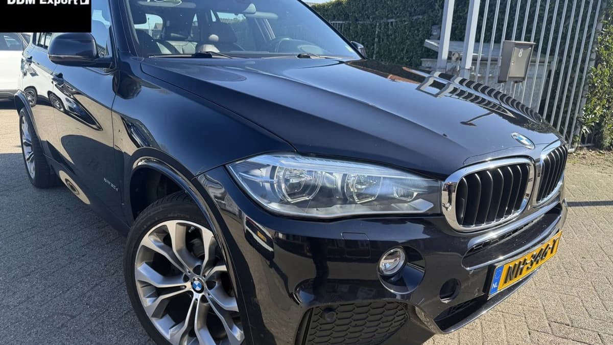 BMW X5 — foto 1