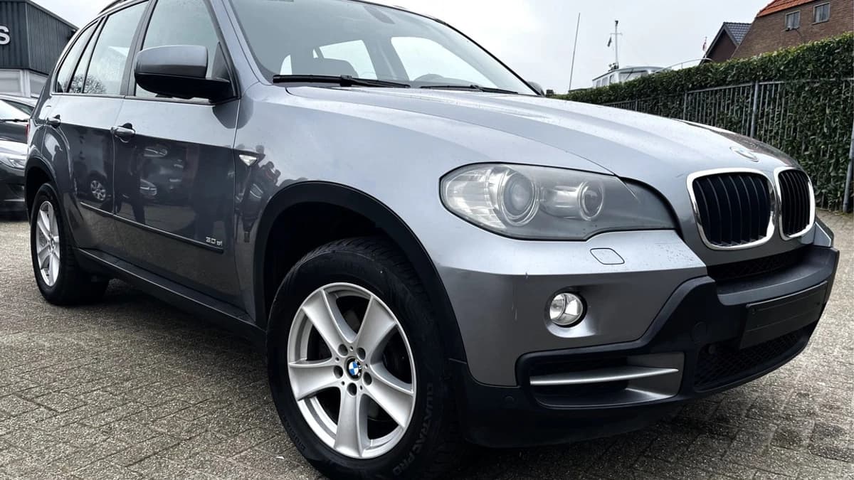 BMW X5 — foto 1