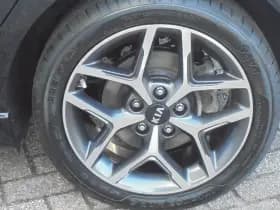 Kia Ceed thumbnail 16