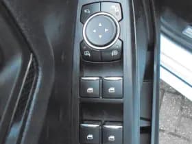 Ford Kuga thumbnail 26