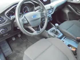 Ford Focus thumbnail 17