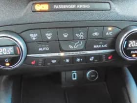 Ford Focus thumbnail 24