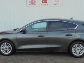 Ford Focus thumbnail 4