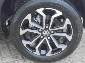 Toyota Yaris thumbnail 11