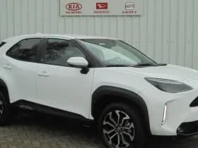 Toyota Yaris thumbnail 3