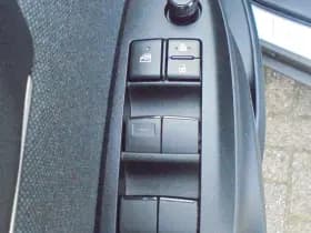 Toyota Yaris thumbnail 24